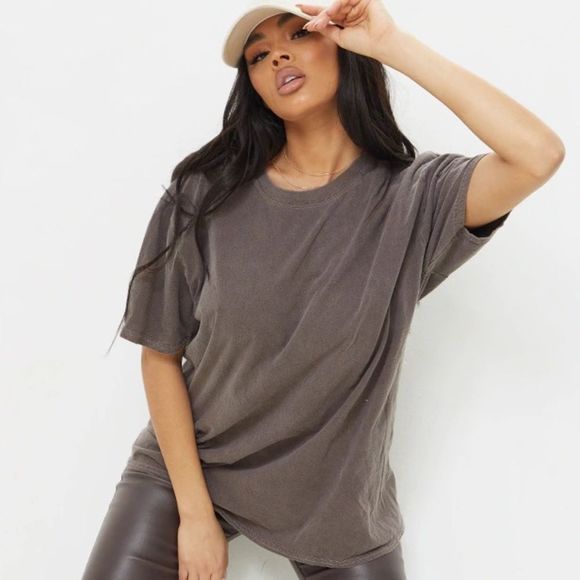 PrettyLittleThing Tops - Pretty little thing oversized T-shirt